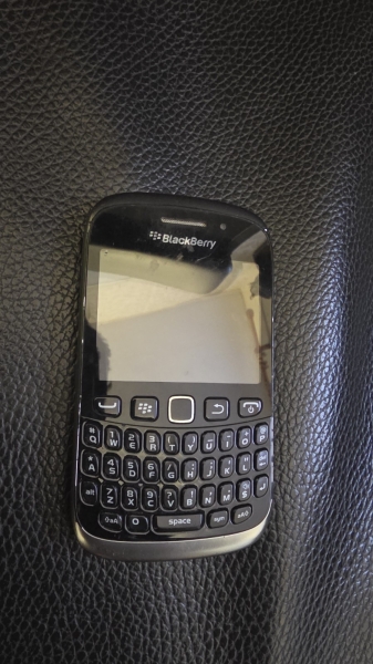 BlackBerry Curve 9320 Smartphone – Fairer Zustand, – OHNE AKKU & RÜCKSEITE