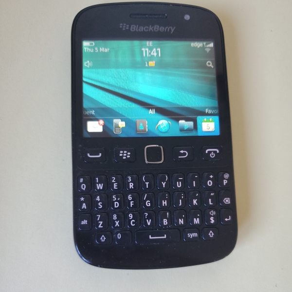 BlackBerry Curve 9720 – Schwarz Locked on EE Netzwerk Smartphone Touchscreen B162