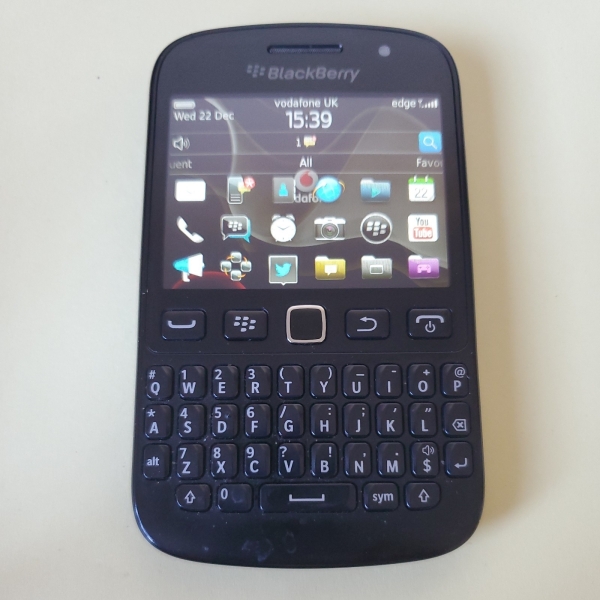 BlackBerry Curve 9720 – Schwarz gesperrt auf Vodafone Smartphone Touchscreen B157