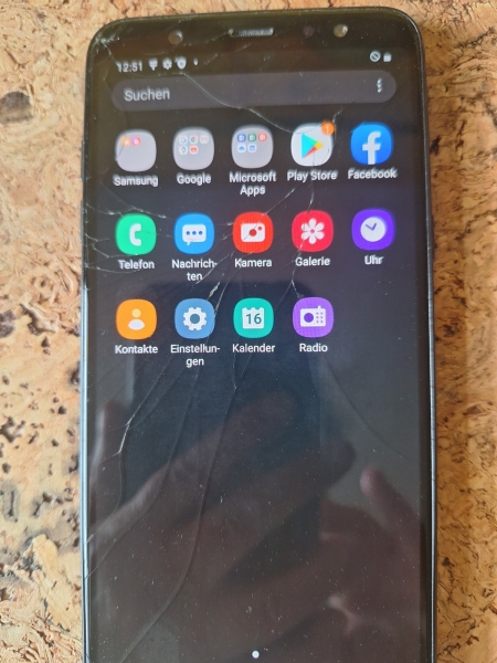 Verkaufe ein voll Funktionstüchtiges Smartphone Galaxy Samsung A6+