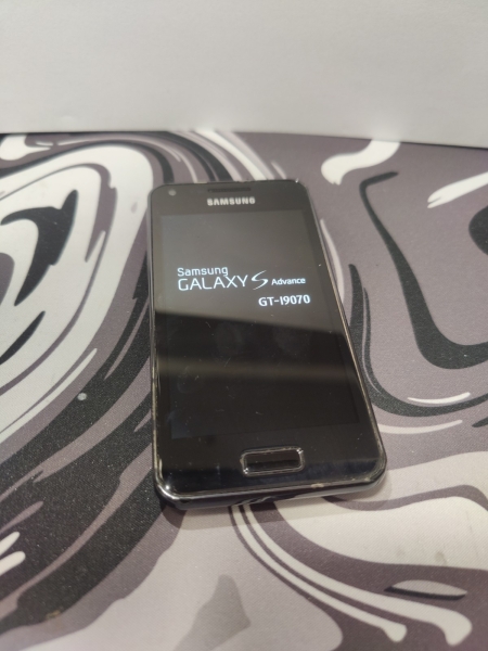 Samsung Galaxy S Advance GT-i9070 – 4GB – Schwarz Smartphone
