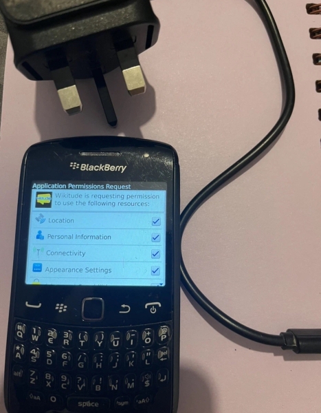 BlackBerry Curve 9360 – Schwarz Smartphone