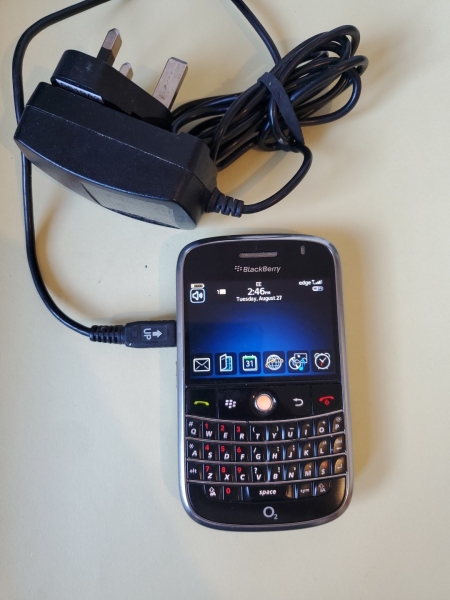 Blackberry 9000 entsperrt Smartphone WiFi, MP3, Bluetooth B104