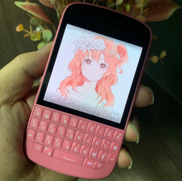 BlackBerry Q10 Keyboard Unlocked Smartphone 16GB+2GB 8MP LTE Qwerty