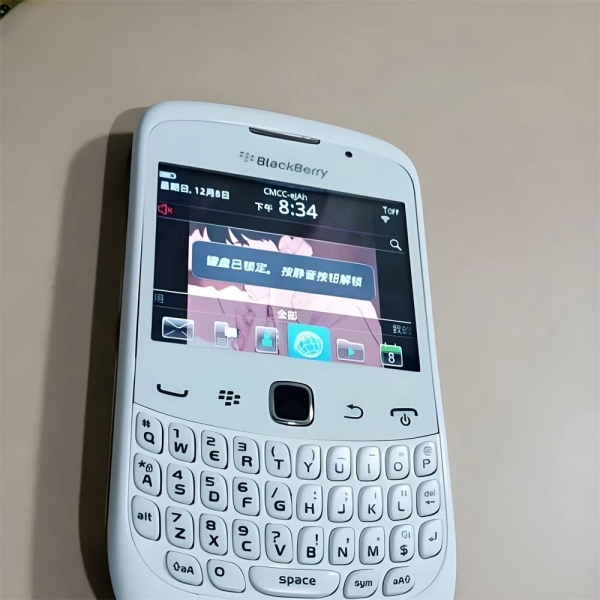 Original BlackBerry Curve 3G 9300(White) Qwerty Keyboard Unlocked Smartphone
