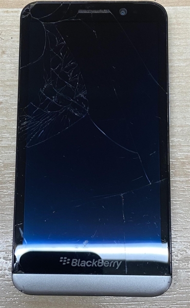 BlackBerry Z30 5″ Dual-Core, 16GB entsperrt Smartphone – schwarz LCD Riss