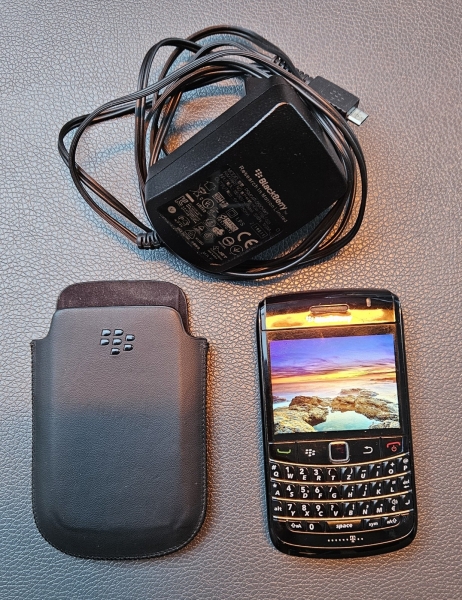 Blackberry Bold 9780 QWERTZ Schwarz Smartphone