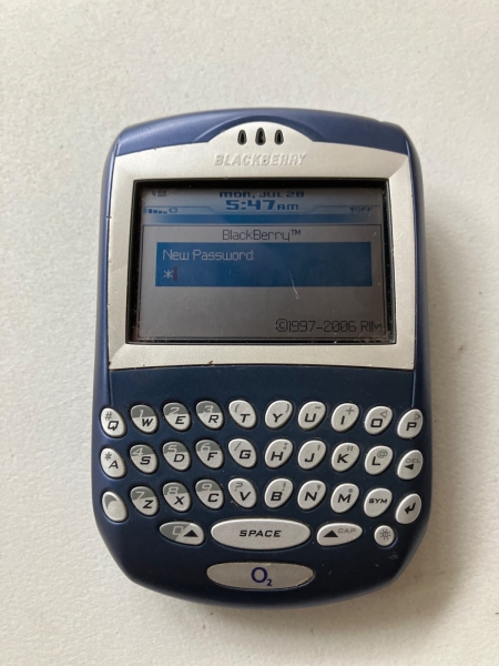 BlackBerry 7290 – Schwarz – O2 – Smartphone – QWERTZ Telefon – Sammlerstück