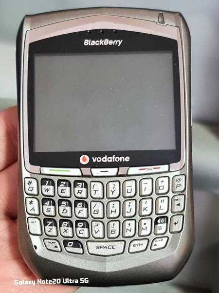 BlackBerry Electron 8700V (entsperrt) Smartphone Top Zustand mit Ladegerät
