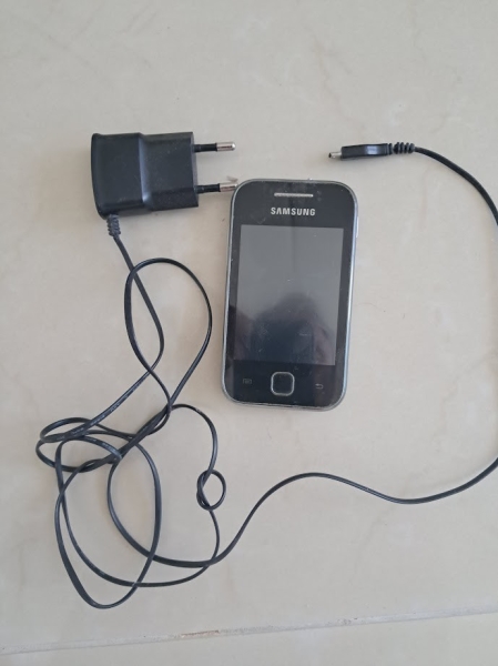 Samsung  Galaxy Y GT-S5360 – Metallic Gray (Ohne Simlock) Smartphone…