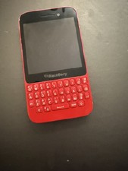 BlackBerry Q5 – 8 GB – Smartphone rot (EE)
