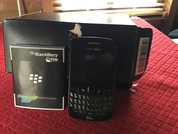 BlackBerry Curve 8520 Smartphone (Virgin Mobile) – Schwarz