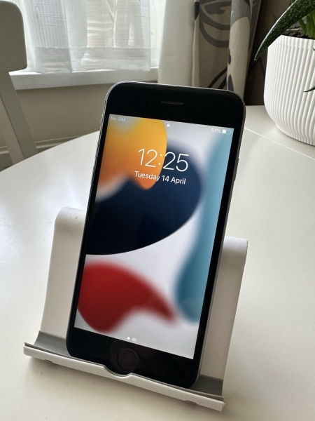 iPhone 6s 64GB – Space Grau – Guter Zustand