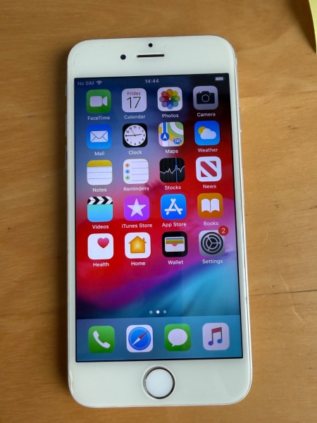 APPLE IPHONE 6 – 16GB – (ENTSPERRT) GÜNSTIGES SMARTPHONE – FUNKTIONIERT – SILBER