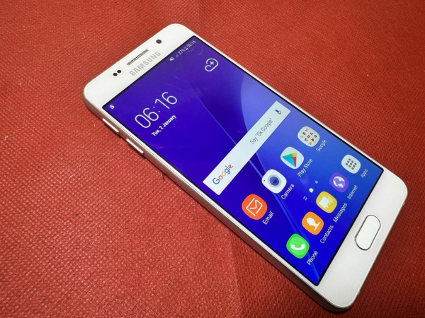 Samsung Galaxy A3 (2016) SM-A310F – Android Smartphone Schaden