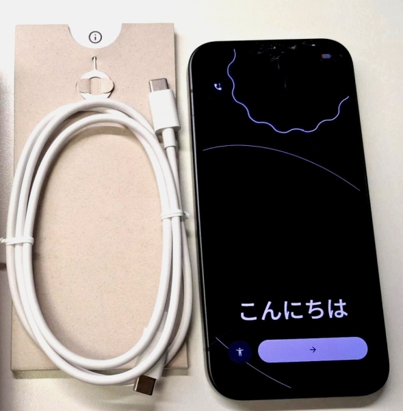 Google Pixel 9a 5G 8GB 128GB AI entsperrt Smartphone – Obsidian (zerschmetterter Bildschirm)