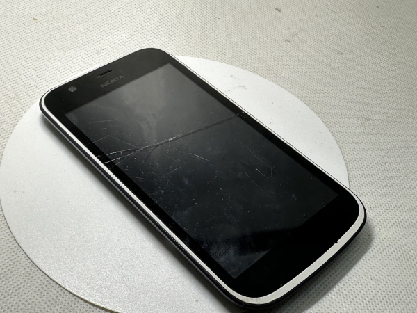 Nokia 1 TA-1060 – Dark Gray Smartphone Defekt
