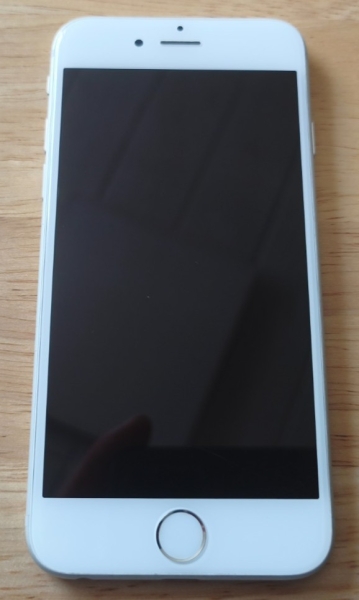 Smartphone *Apple iPhone 6* 16GB Weiß ohne Simlock (Unlocked) A1586 (CDMA + GSM)