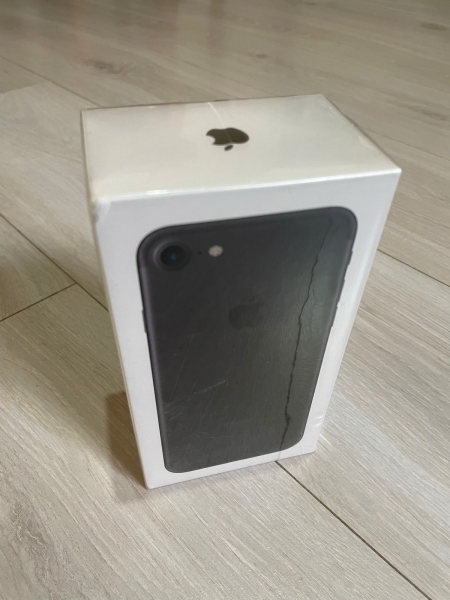 BRANDNEU VERSIEGELT SCHWARZ APPLE IPHONE 7 32GB – ENTSPERRT.