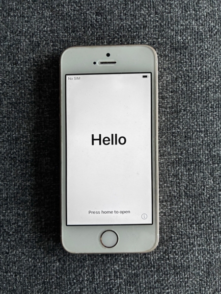 Apple iPhone SE – 16GB – Roségold (Entsperrt)
