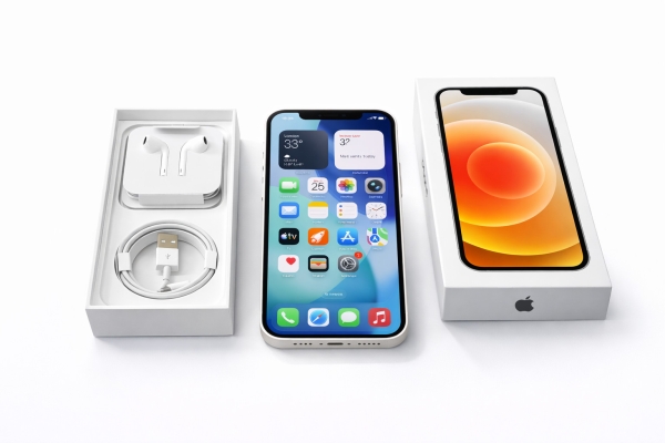 Apple iPhone 12 5G 64GB/128GB entsperrt brandneu makelloser Zustand Smartphone