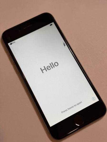Apple iPhone 6 32GB Space Grau Entsperrt LCD Makel