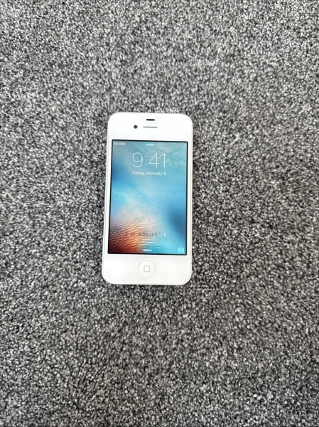 Apple iPhone 4s weiß Vodafone 8GB 3,5″ 512MB RAM Touchscreen IOS Smartphone