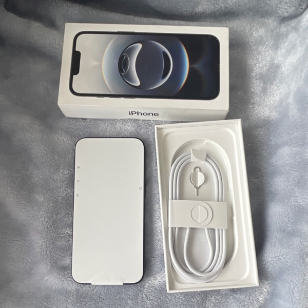 Apple iPhone 16e schwarz 128GB A3409 Smartphone mit Karton & Zubehör