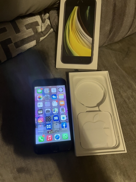 Apple iPhone SE 2020 (2. Generation) 128GB (entsperrt) Smartphone – Schwarz.