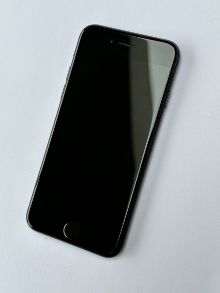 Apple iPhone SE (2. Generation, 2020) schwarz, entsperrt, 64GB Smartphone