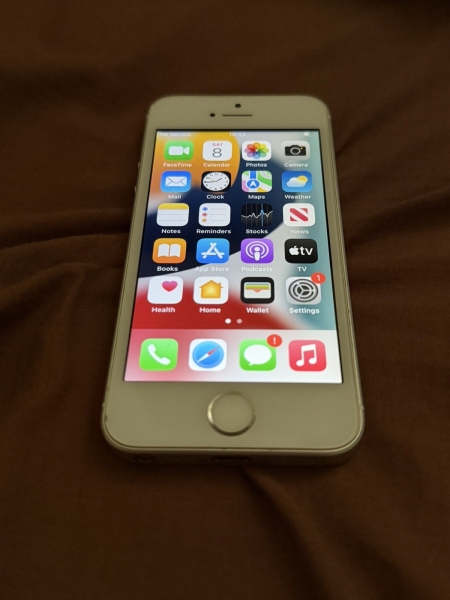 iPhone SE 16GB Silber Entsperrt – 100% 🔋