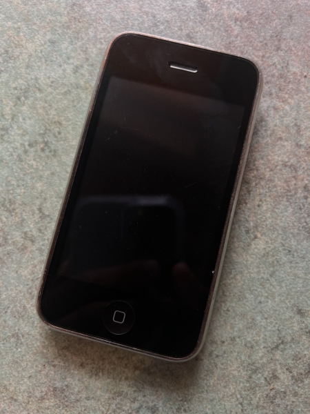 Apple iPhone 3GS A1303 16GB – funktionstüchtig