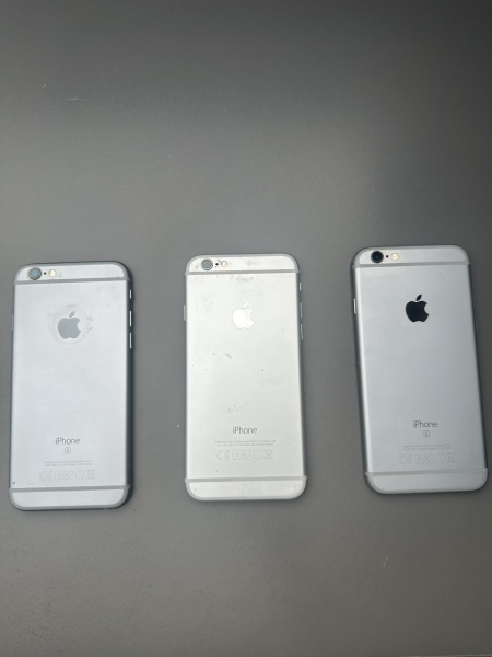 2x IPhone 6s 1x IPhone 6 for parts only