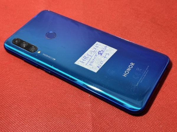 Huawei Honor 20 Lite HRY-LX1T – Smartphone defekt hellblau