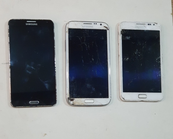 Restposten Samsung Galaxy Note 3, 2, 1, defekte Android Smartphones