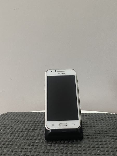 Samsung Galaxy J1 – J100h – Weiß Smartphone Defekt