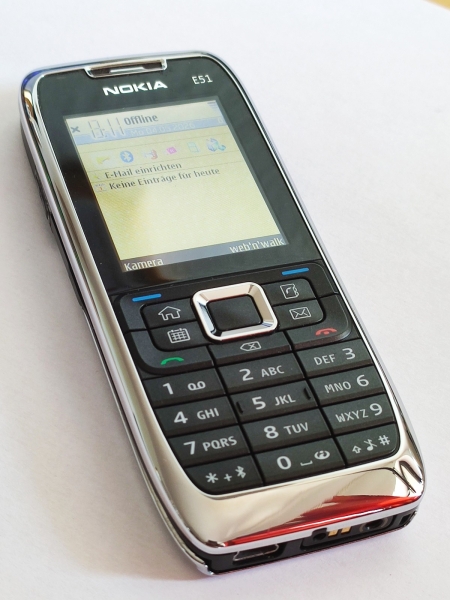 Nokia E51 Black Steel (Ohne Simlock) Bluetooth camera WIFI Smartphone & Netzteil