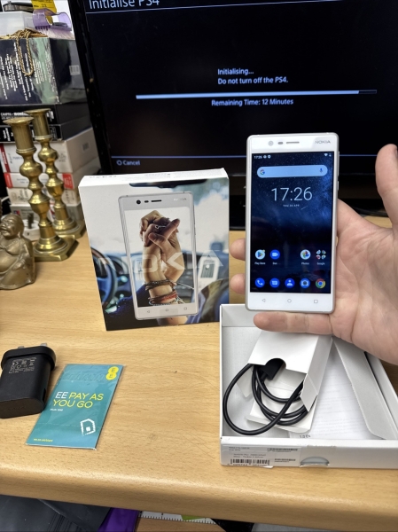 Nokia 3 TA-1020 weiß 16GB 5,0″ Android Smartphone unsicher ob entsperrt
