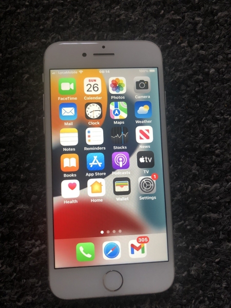 Neuwertiges iPhone 8 silber 64GB entsperrt Smartphone nur 65£