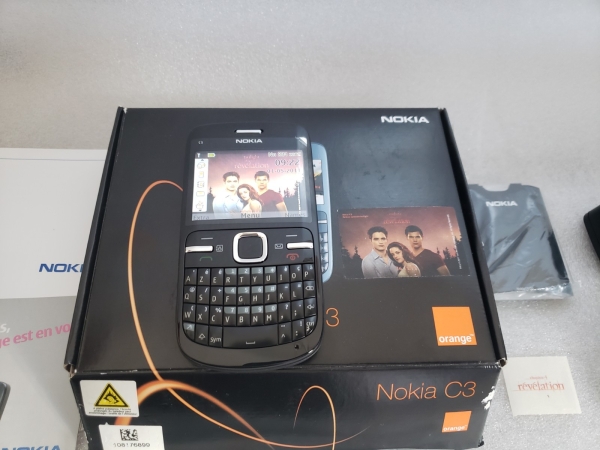 Nokia C3-00 (Entsperrt) Smartphone Twillight Edition Schwarz Selten