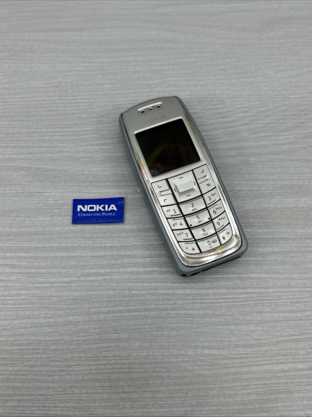 Nokia 3120 entsperrt Smartphone silber/eisenblau ERSATZTEILE ODER REPARATUREN (ungetestet)