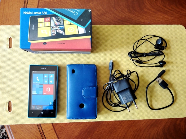 Nokia  Lumia 520 – 8GB – Blau (Ohne Simlock) Smartphone