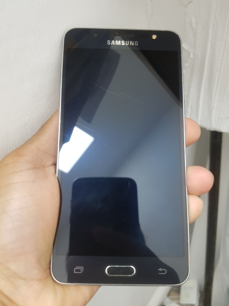 Samsung Galaxy J5 (2016) SM-J510FN – 16GB – Schwarz (Entsperrt) Klasse C