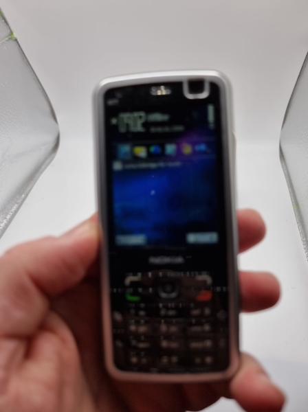 Nokia  N77 – Schwarz  Smartphone Sammler Gerät
