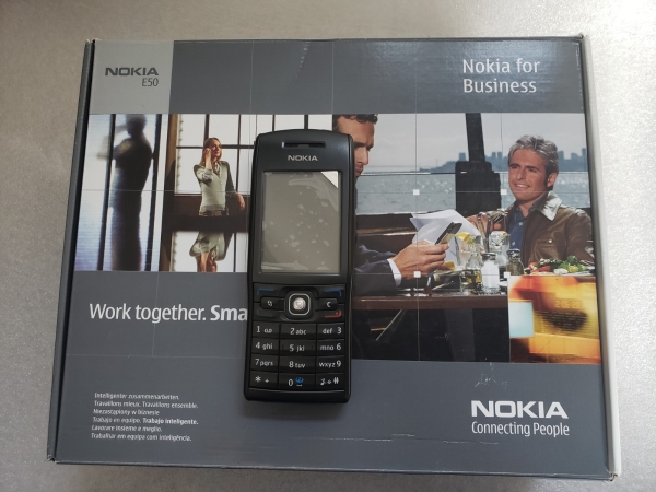 Nokia E50-2 (entsperrt) Handy ohne Kamera schwarz verpackt