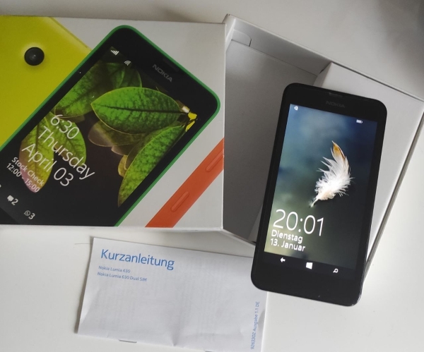 Nokia Lumia 630 Smartphone, 4,5 Zoll, schwarz