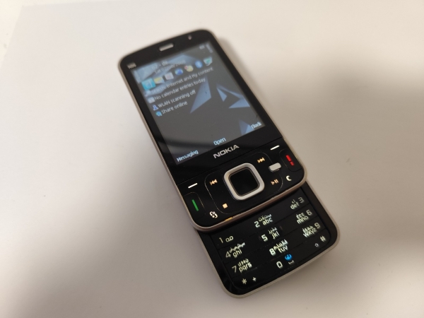 Nokia N96 Smartphone 16GB Schwarz  Silber Top Zustand  Mwst Ausweisbar
