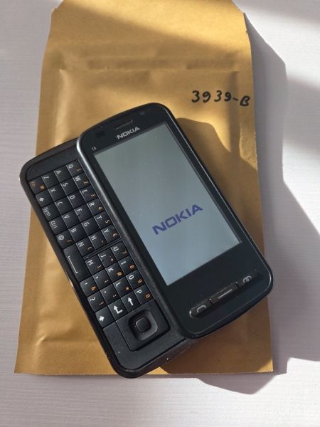Nokia C6 schwarz (entsperrt) Smartphone C6-00 Handy
