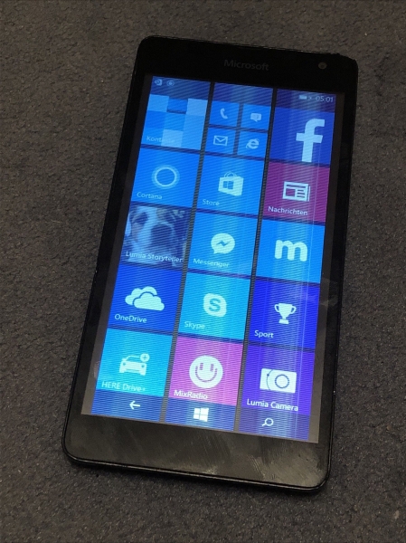 Microsoft Nokia Lumia 535 Schwarz 8GB Smartphone Windowsphone Display Fehler