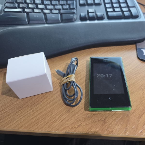 Nokia Asha 503 Smartphone (O2 gesperrt) – Grün
